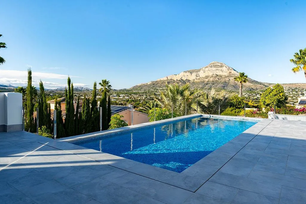 Piscine - Newly Built Villa with Pool in Jávea
