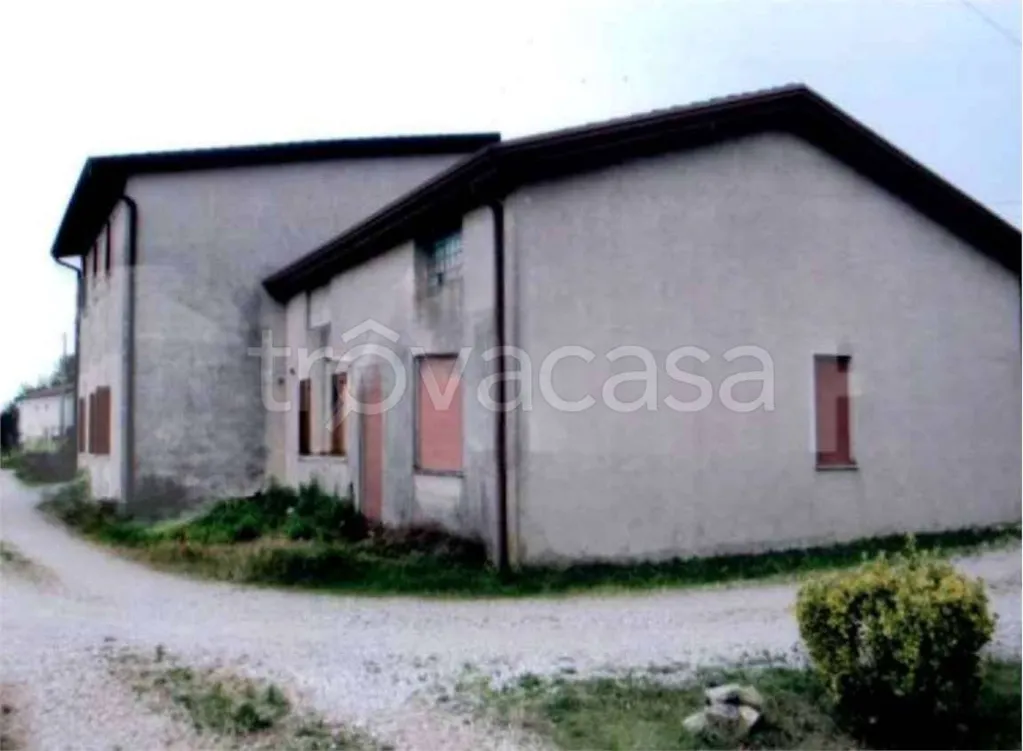 Välivaade - Independent House with Garage in Grantorto
