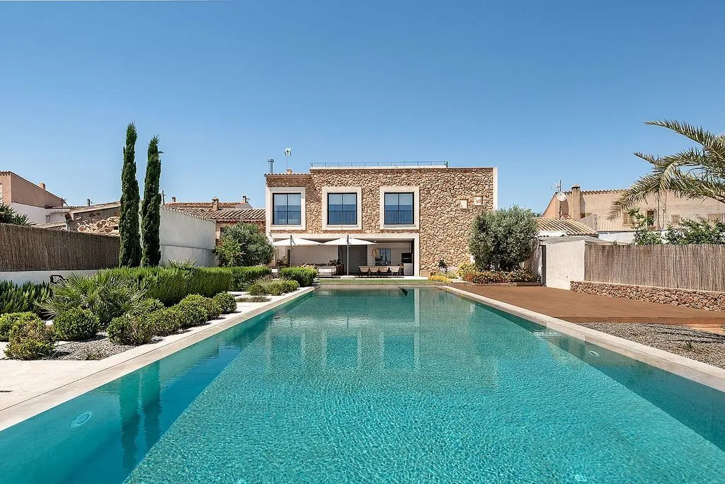 Piscine - Luxury Chalet with Pool in Pòrtol