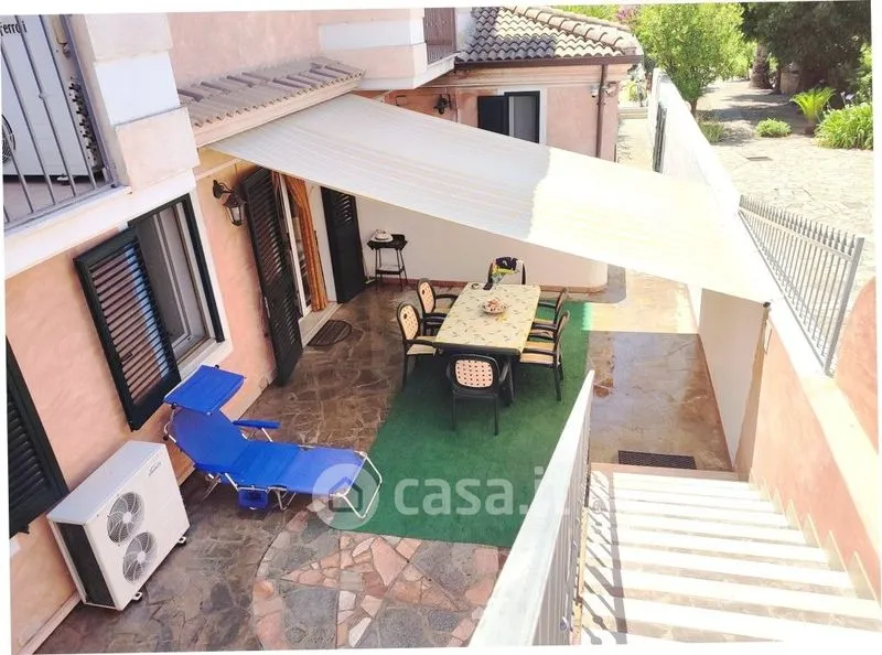 Terrass - Ground Floor Apartment with Private Courtyard in Bosa