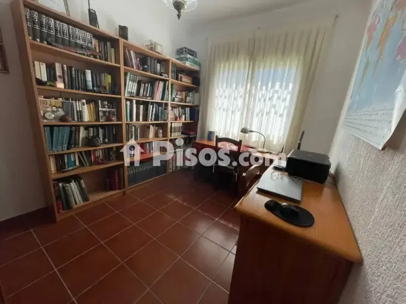Office - Chalet with Garden in Isla Cristina