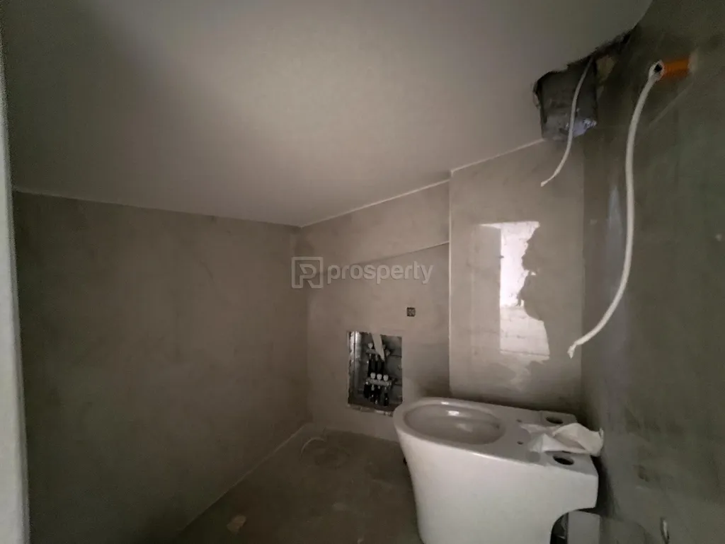 Vannitoad - Modern Loft with Balcony in Patra City Centre