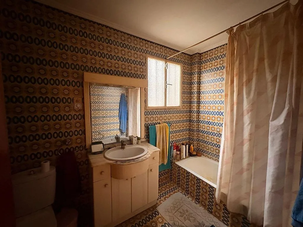 Vannitoad - Detached House with Garden in El Castillo Centre