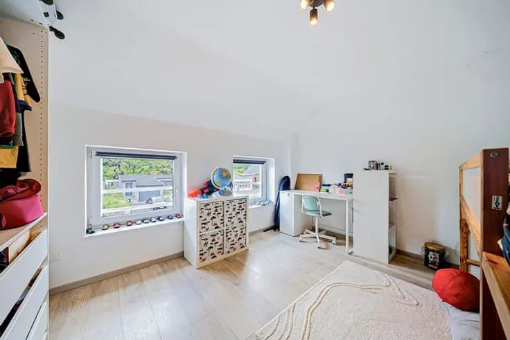 Magamistoad - Contemporary Villa with Garden in Quiet Area