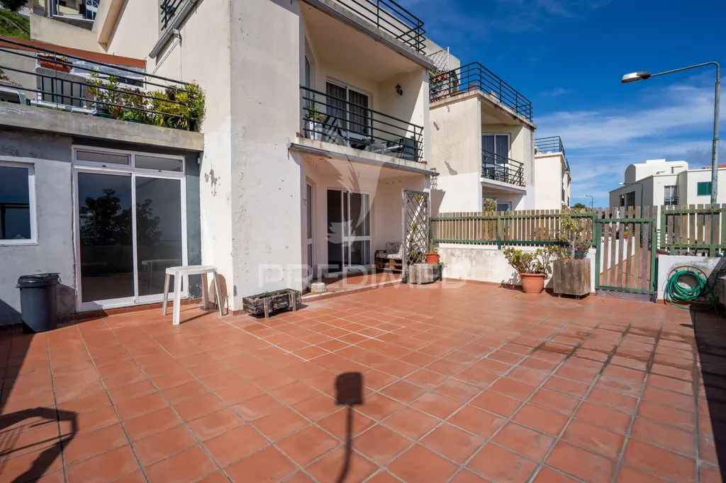 Terrasse - T2 Apartment with Balcony and BBQ in Caniço