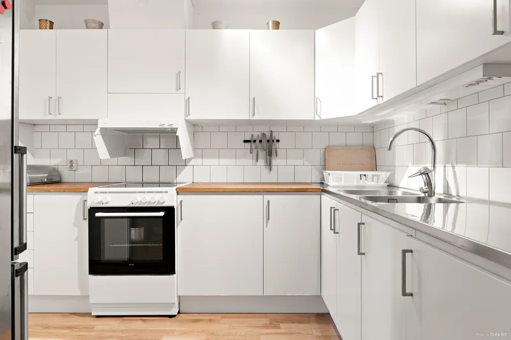 Cucina - Spacious Apartment with Balcony in Flemingsberg