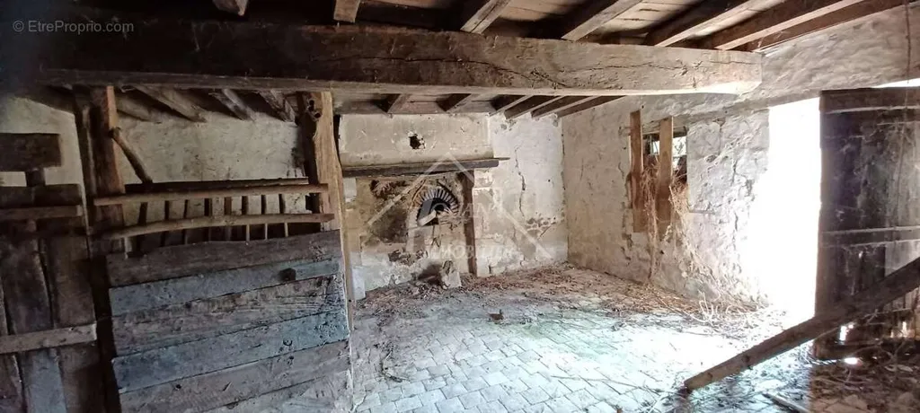 Rooms - Rural Property with Panoramic Views in Gipcy
