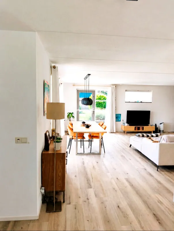 Elutuba - Riet-Covered Villa with Water Views in Makkum