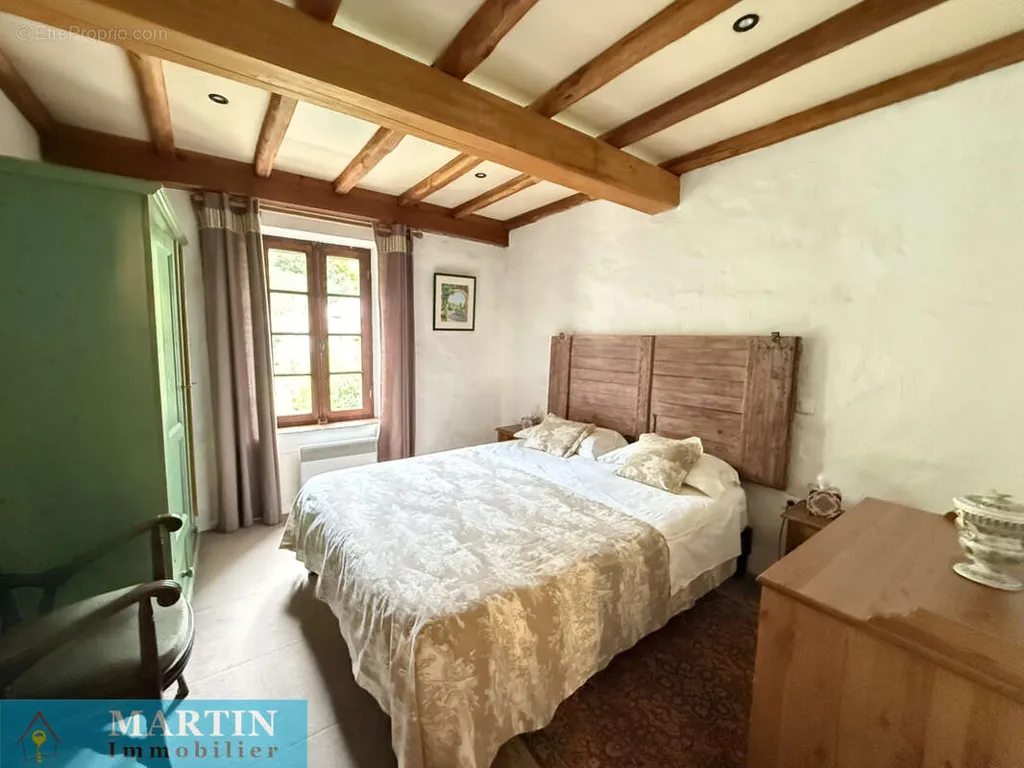 Camere da letto - Mas with River Access in Peaceful Hamlet