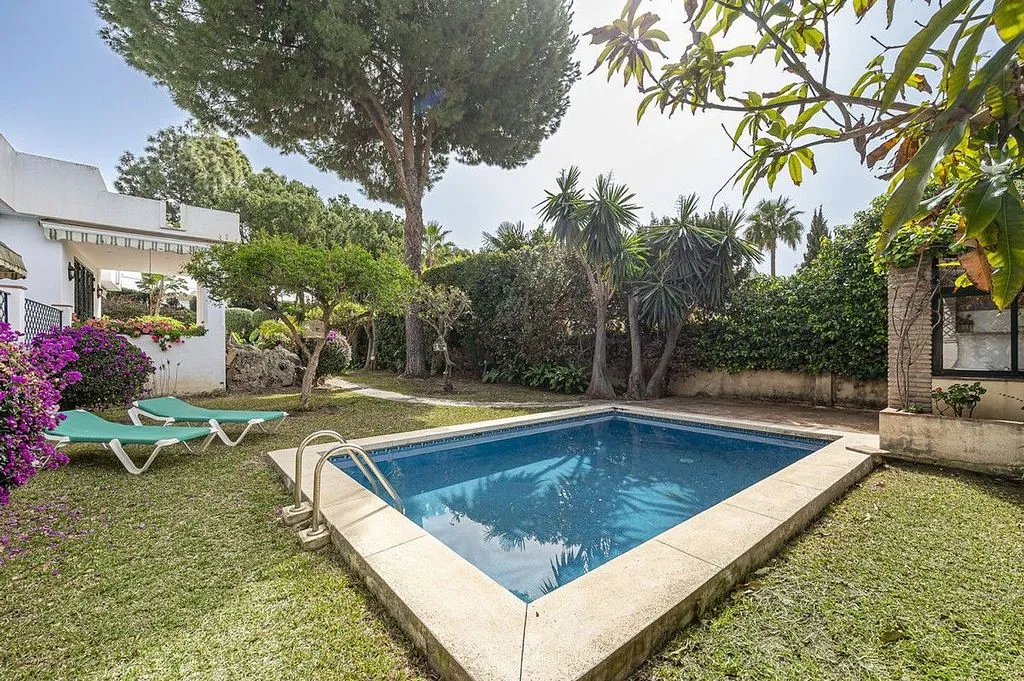 Piscine - Villa with Pool in Nagüeles, Marbella