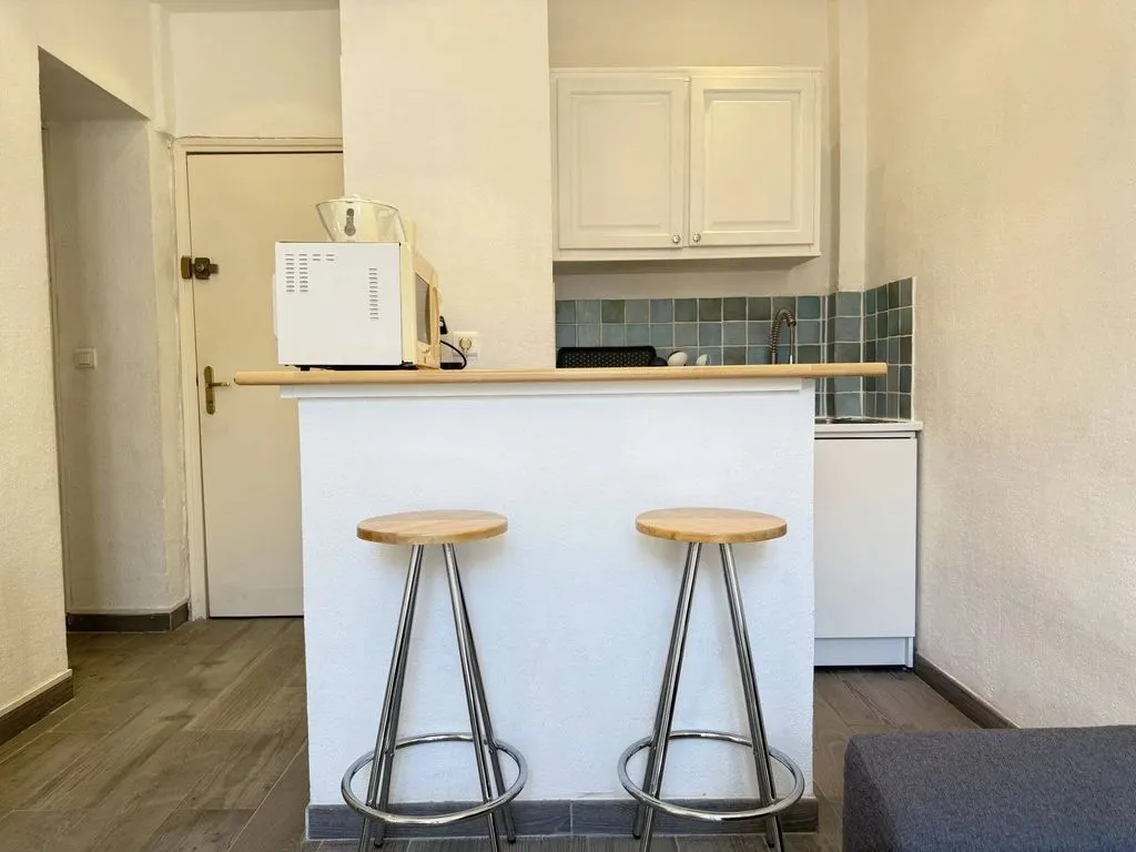 Cuisine - Appartement Luxueux avec Vue sur Cannes
