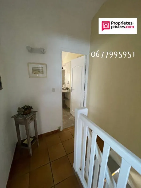Entrée - Maison Rénovée avec Balcon et Terrasse à Alès