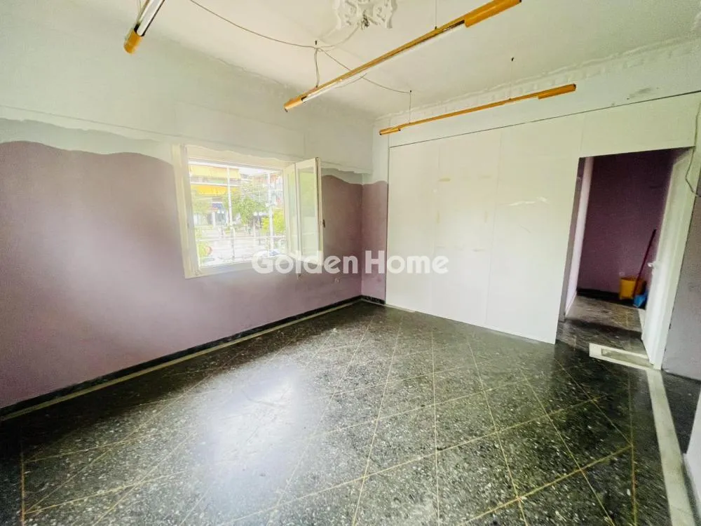 Pièces - Apartment with Balcony in Perama Centre
