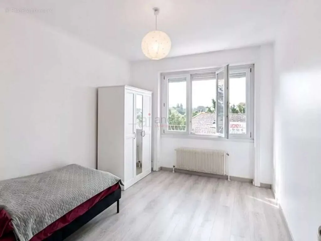 Chambres - Appartement Familial avec Balcon à Montchat, Lyon 3