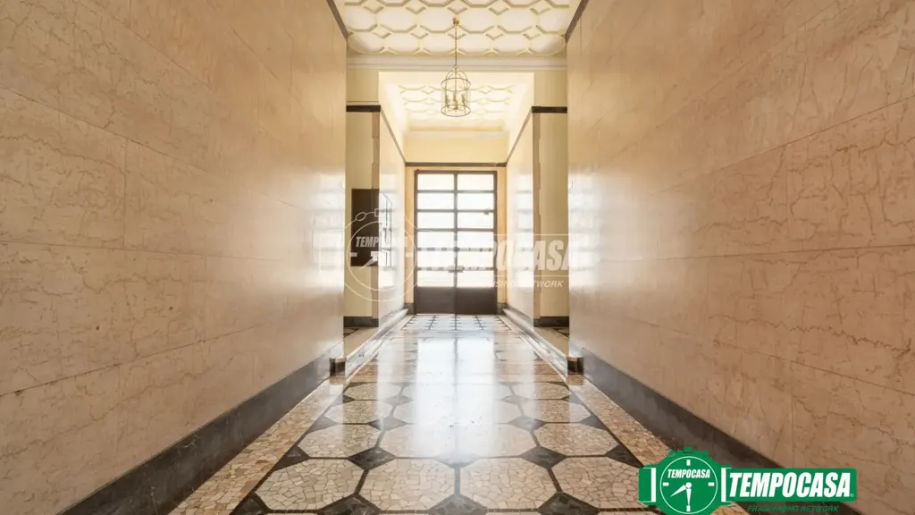 hallway_entrance