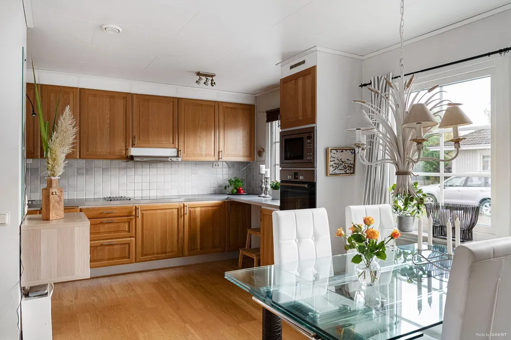 Söögituba - 1-Storey Villa with Pool in Mjöhult