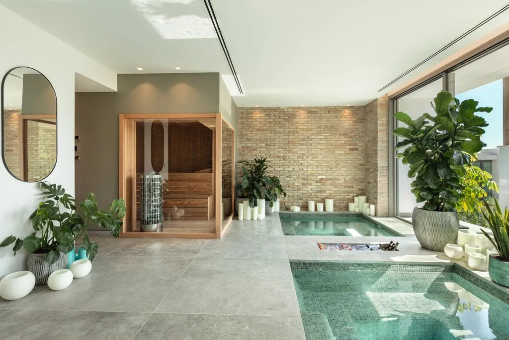 Piscine - Luxury Villa with Panoramic Sea Views in Benahavís
