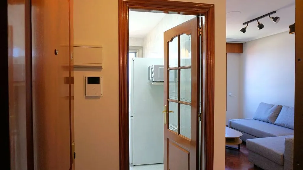 hallway_entrance