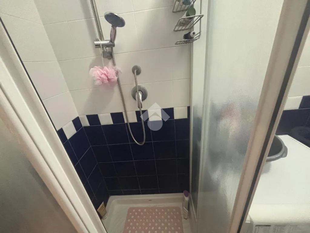 Bathrooms - 2-Bedroom Apartment with Balcony in Pavia