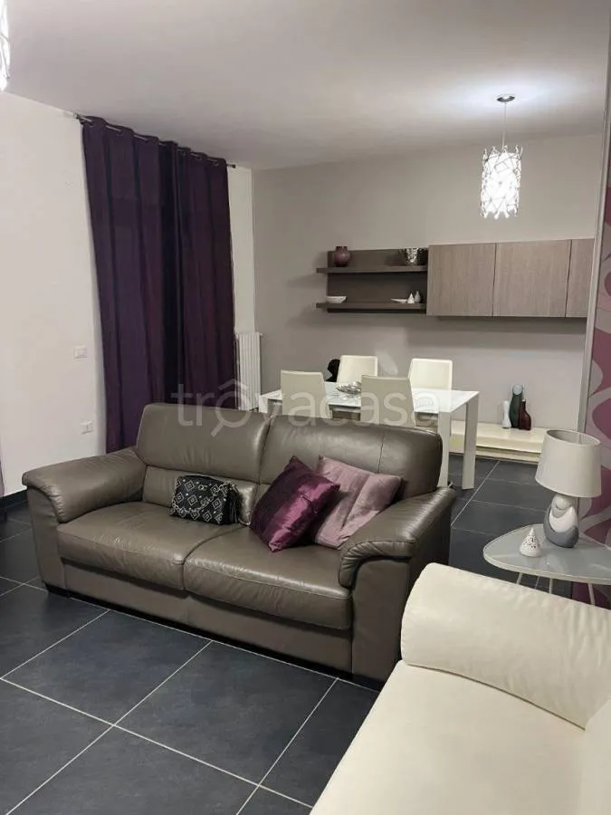 Séjour - Rearranged Apartment with Balcony in Aversa