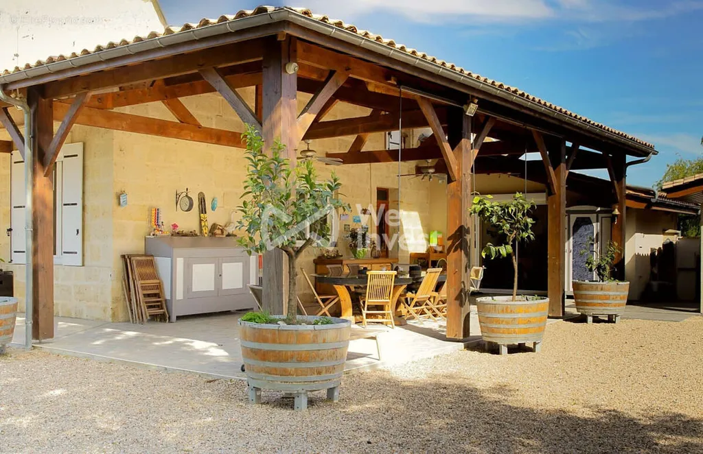 Aed - Luxury House with Pool in Périssac
