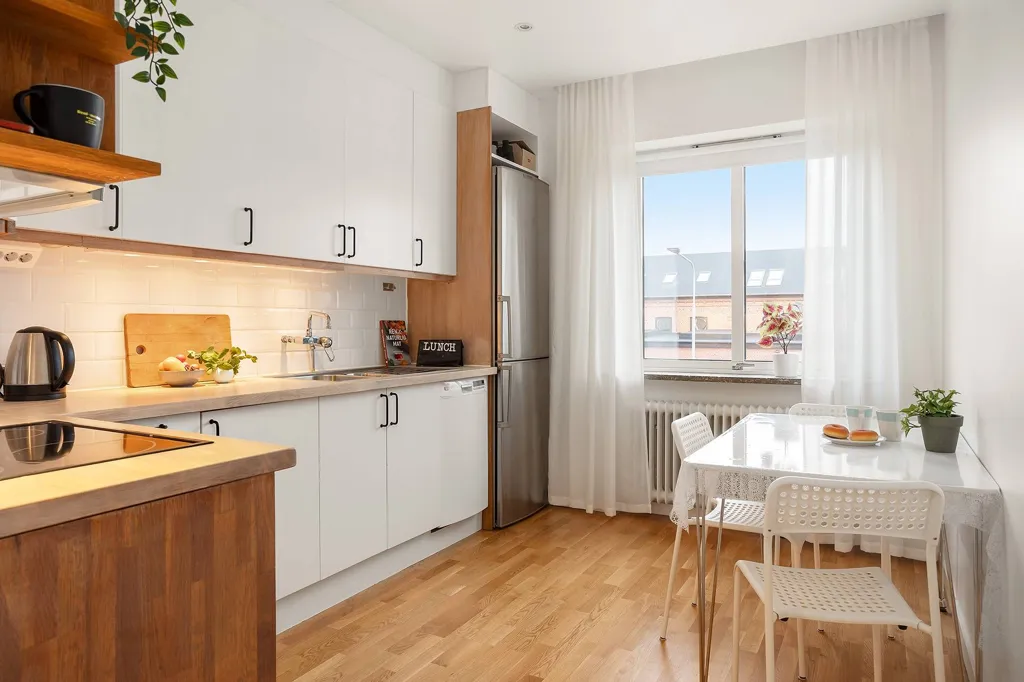 Köök - Renovated Two-Bedroom with Balcony in Trelleborg
