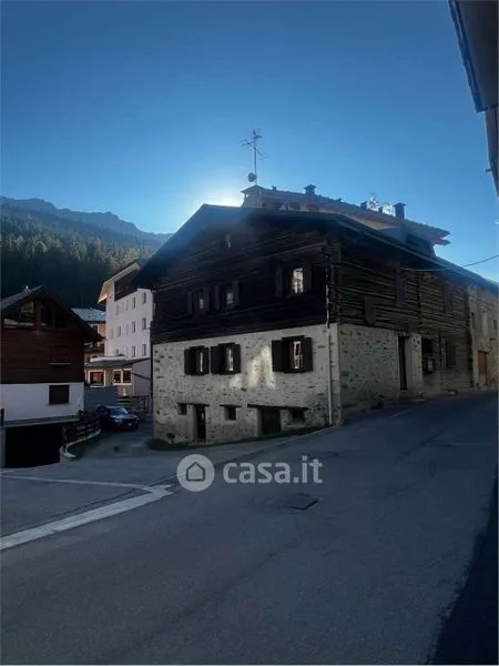 Exterior - Chalet Apartment with Panoramic Balcony in Valfurva