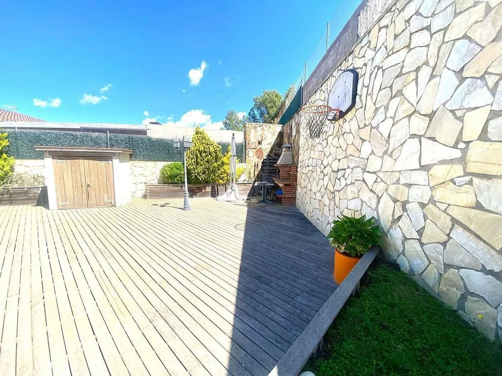 Terrasse - Independent House with Pool in Valldemar