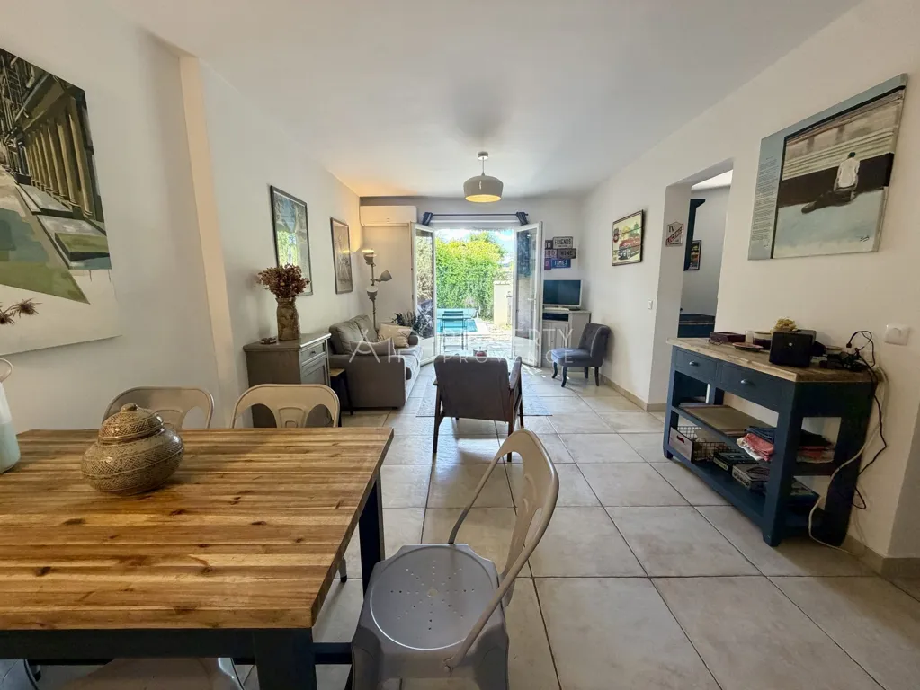 Salle à manger - Maison Rénovée avec Piscine à Lourmarin