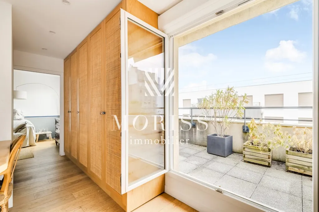 Terrass - Duplex with Cathedral Ceiling and Eiffel View in Saint-Ouen