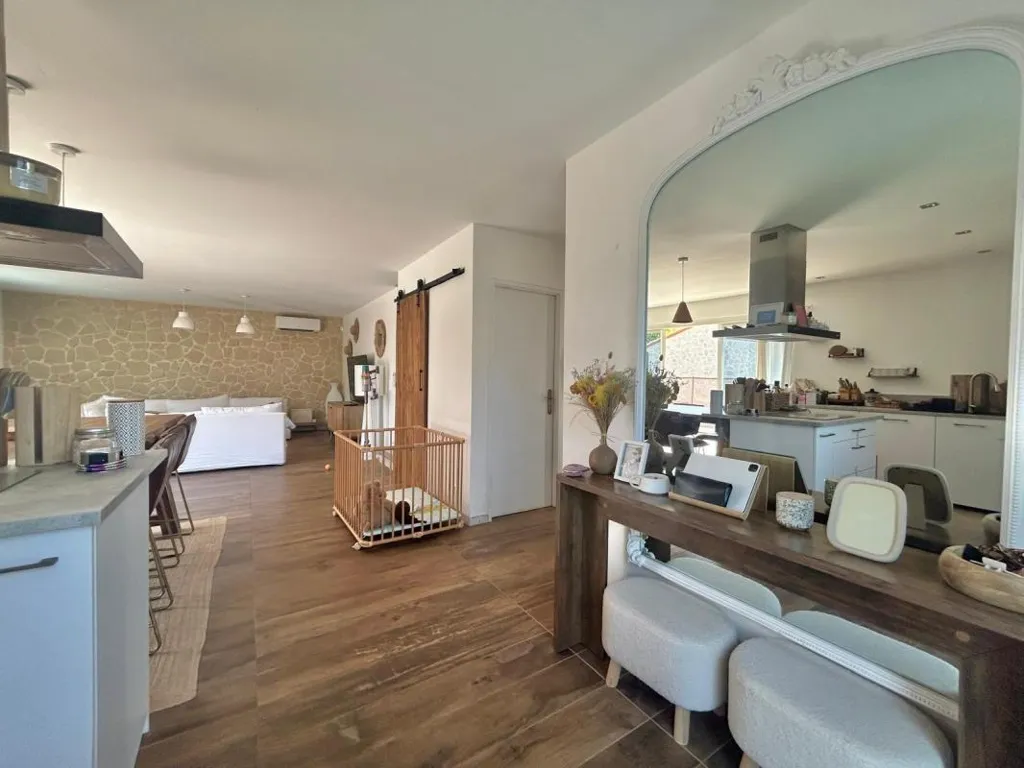 Kitchen - Mediterranean Villa with Pool in Bouzigues