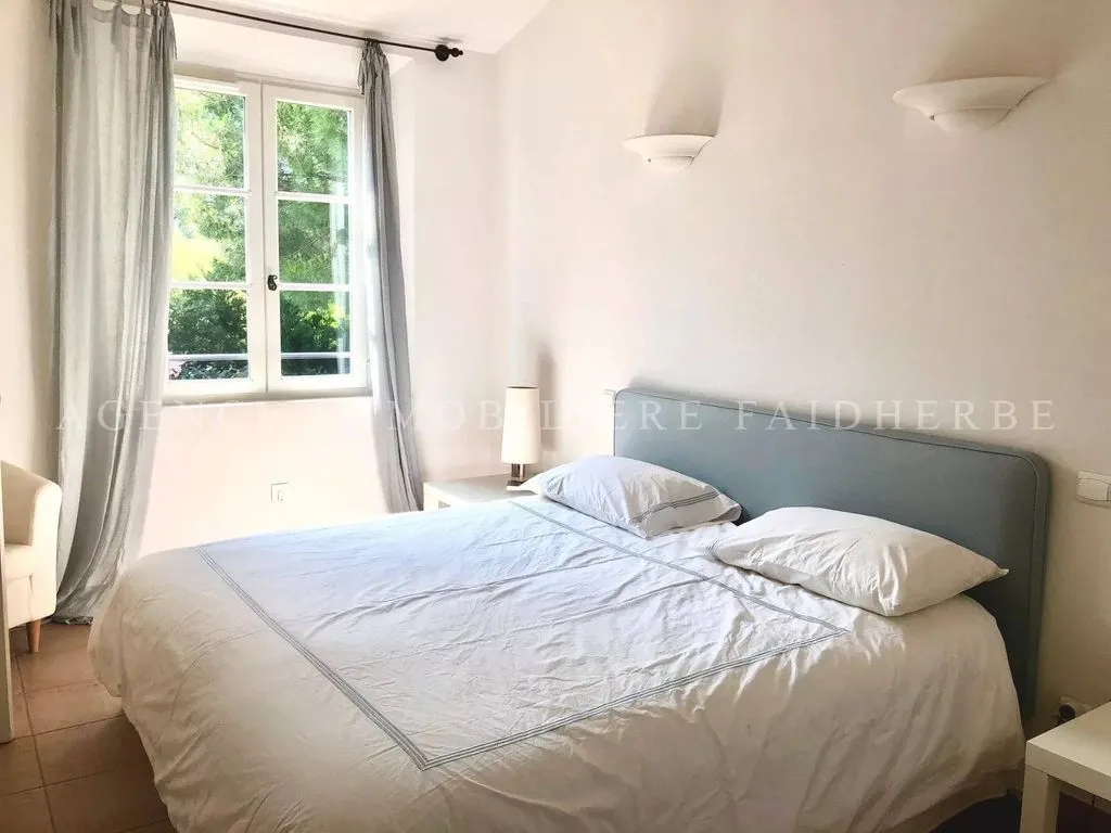 Chambres - Villa de Luxe avec Piscine à Saint-Tropez