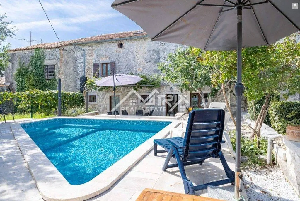 Piscine - Charming Stone House with Pool near Poreč