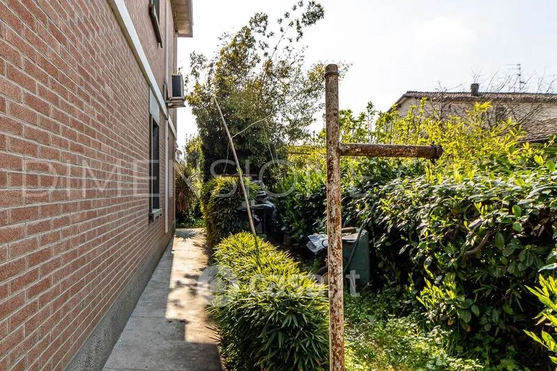 Jardin - Villa with Garden in Cavezzo Centre