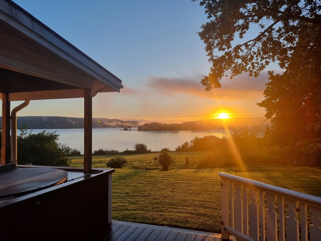 Terrass - Villa with Lakeside Double Plot in Lucksta