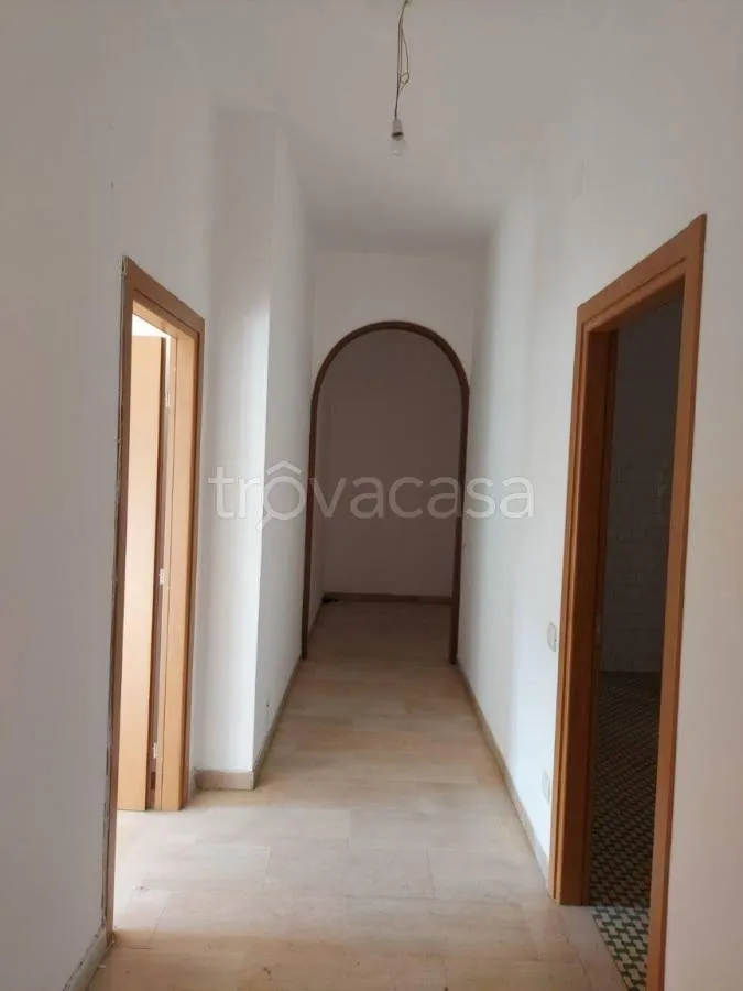 hallway_entrance