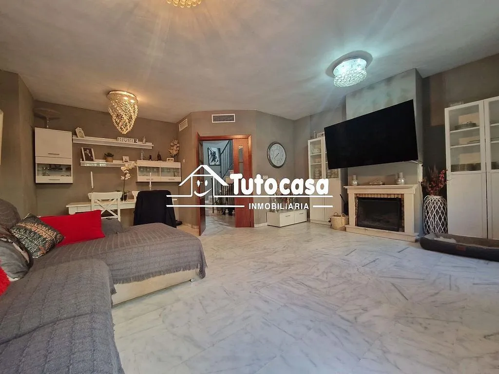 Living Room - Semi-detached House with Air Conditioning in Montequinto