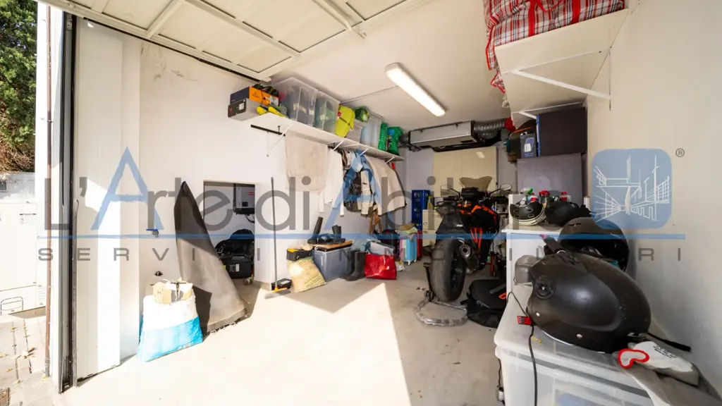 Garage - Independent Triplex with Terraces in Covignano