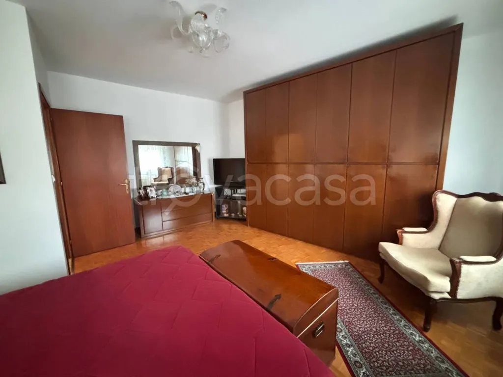 Dormitorios - Attico with Terrace in Central Gorizia