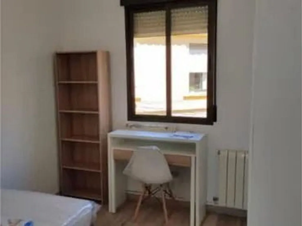 Magamistoad - Student Flat with Terrace in Pajaritos