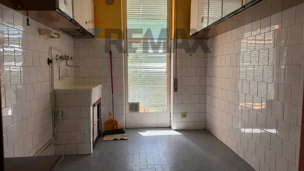 Cucina - Triplex with Box in San Martino, Novara