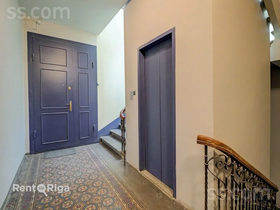 Appartement 4 pièces à Rīga