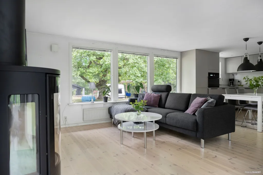 Living Room - Villa with Garden in Hemmestorp