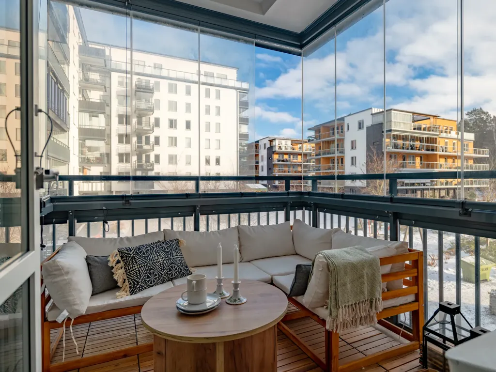 Rõdu - Apartment with Balcony in Täby