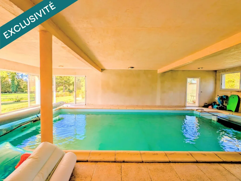 Piscine - Domaine avec Étang et Piscine près de Dinan