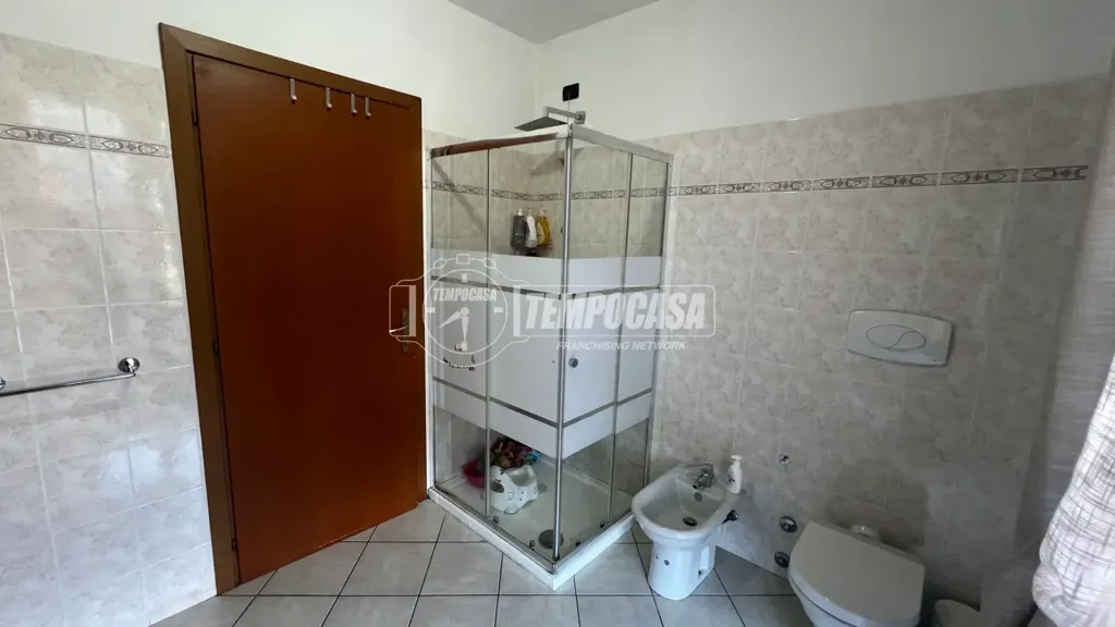Salles de bain - Trilocale with Terrace in Capriolo