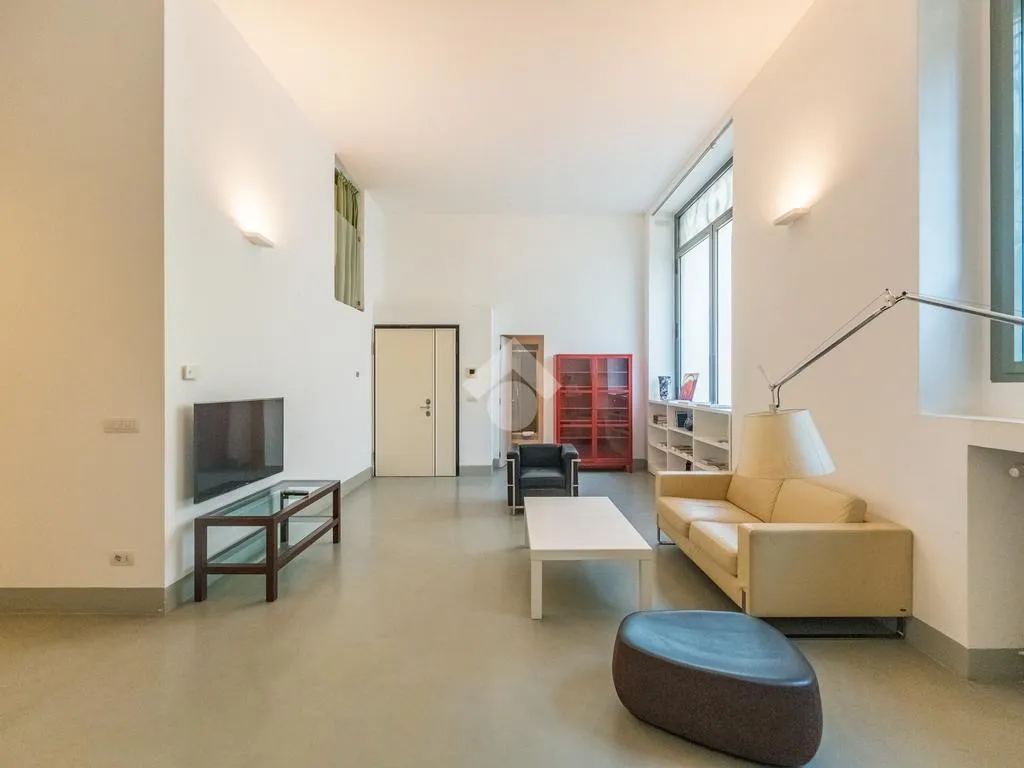 Séjour - Charm Loft with Streetfront Windows in Milan