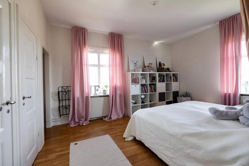 Maison 10 pièces à Kumla kommun