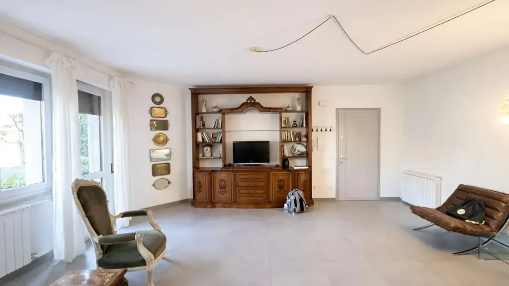 Séjour - Quadrilocale with Private Garden in Sirmione