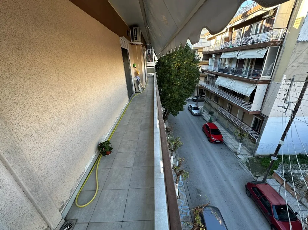 Balcony - Renovated Flat with Elevator in Thessaloniki